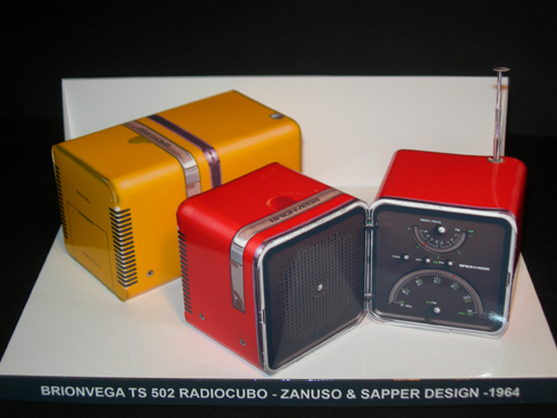 Brionvega TS 502 Radiocubo - Zanuso & Sapper design - Papercrafts.it